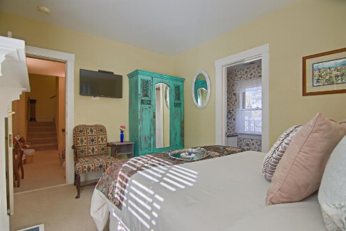 North Lodge on Oakland Bed and Breakfast image 18